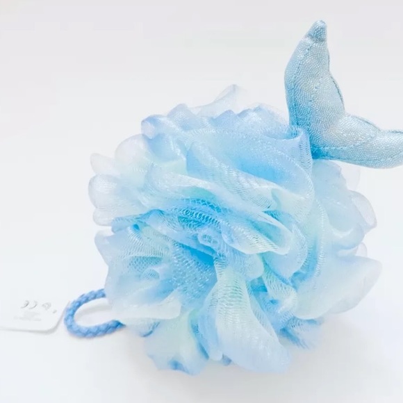 BATH & BODY WORKS BLUE MERMAID TAIL SHOWER SPONGE LOOFAH - Picture 6 of 10